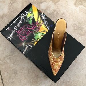 Just The Right Shoe collectibles